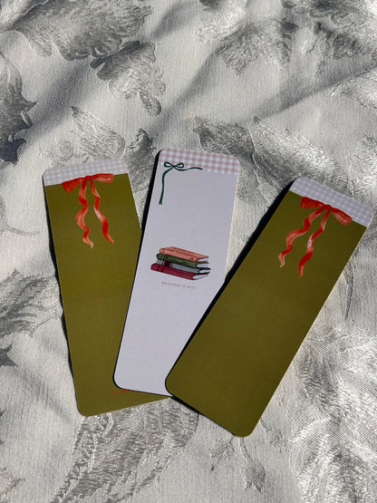 Reading is Hot bookmark